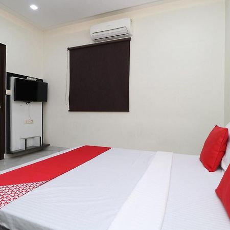 Oyo 29637 Hotel Kakkar Ludhiana Luaran gambar