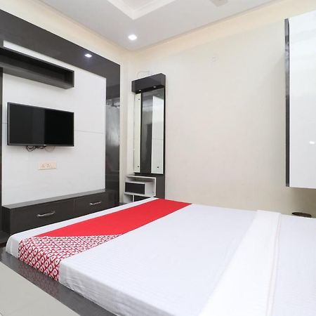 Oyo 29637 Hotel Kakkar Ludhiana Luaran gambar