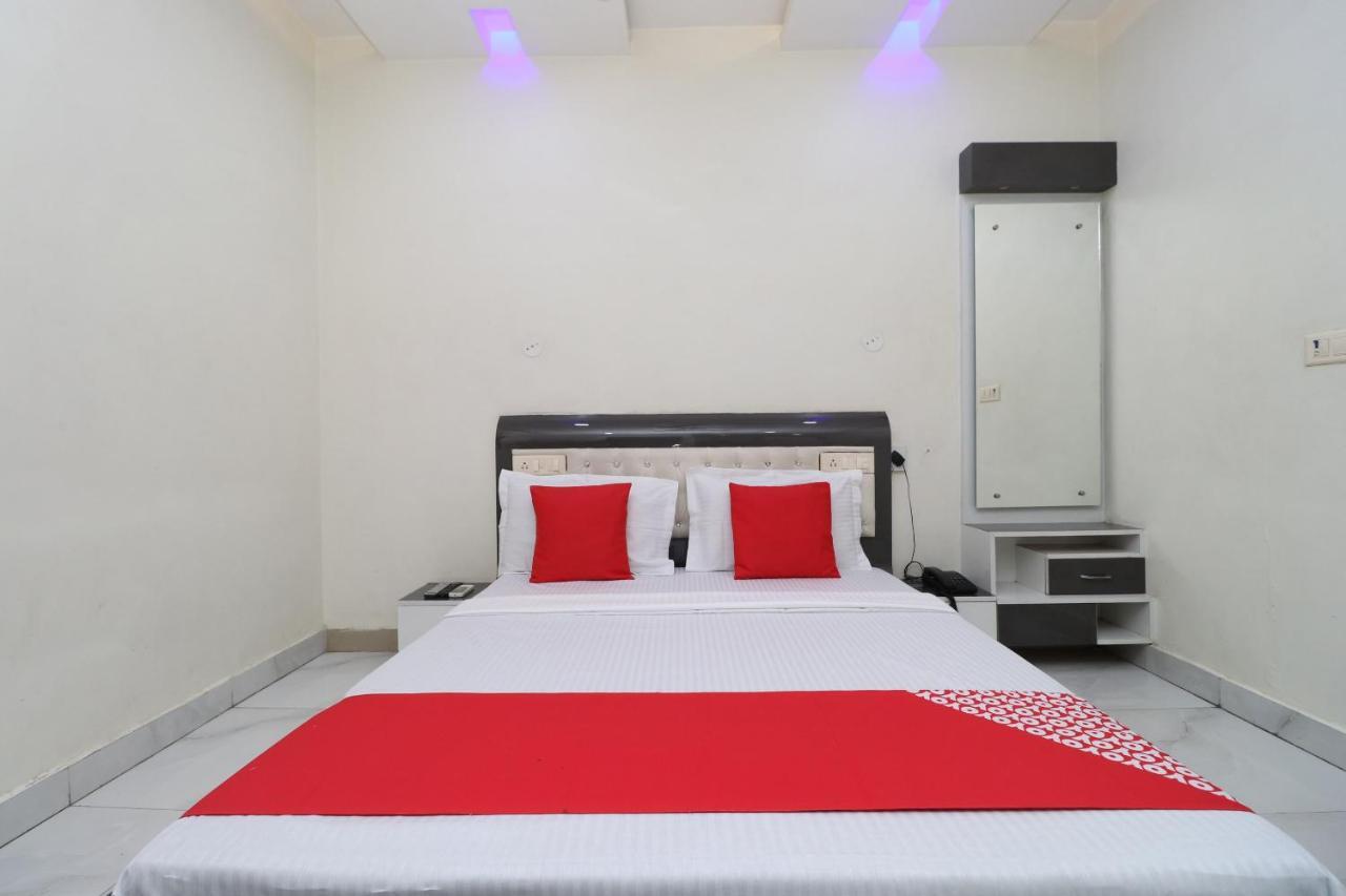 Oyo 29637 Hotel Kakkar Ludhiana Luaran gambar